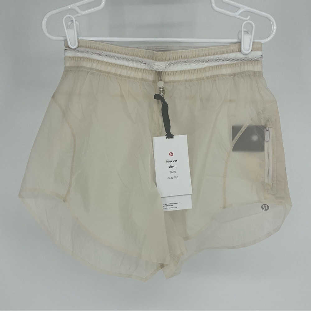 LULULEMON NWT STEP OUT HIGH RISE SHORTS 3” WHITE OPAL 0 2 4 6 8 10 12 14 - Picture 5 of 7